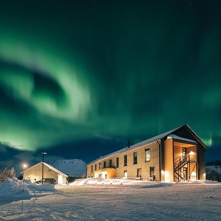 Cahkal Hotel Kilpisjärvi Buitenkant foto