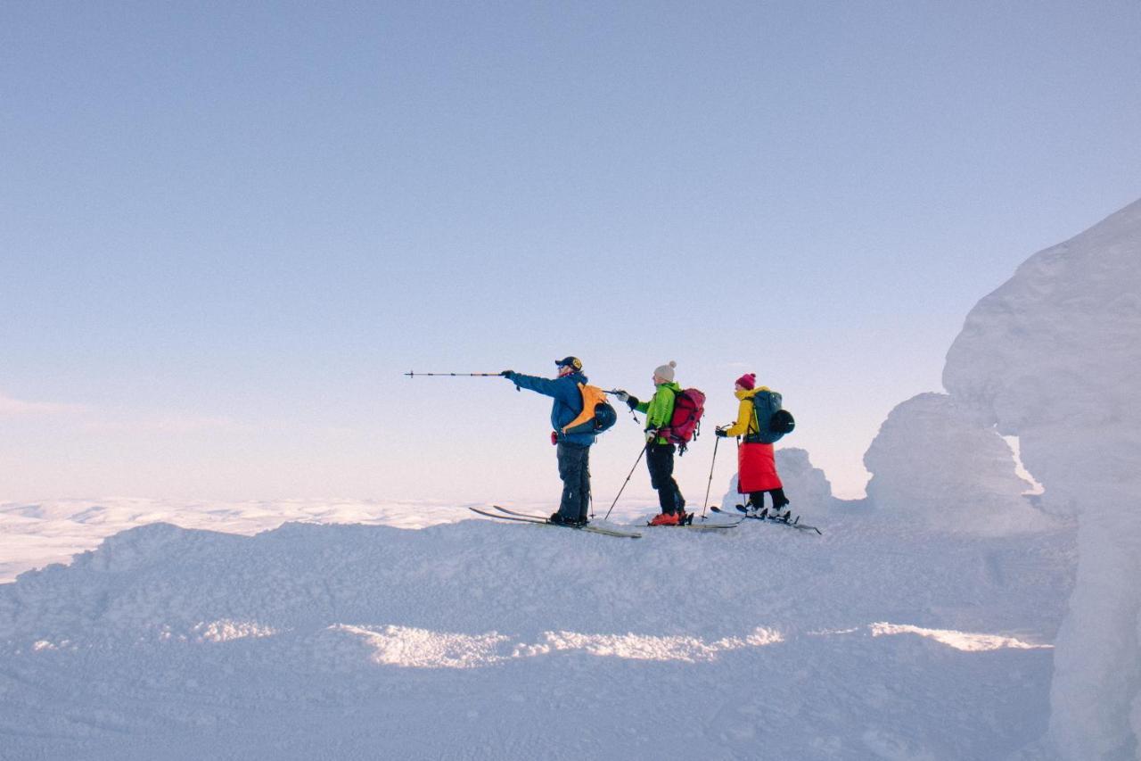 Cahkal Hotel Kilpisjärvi Buitenkant foto