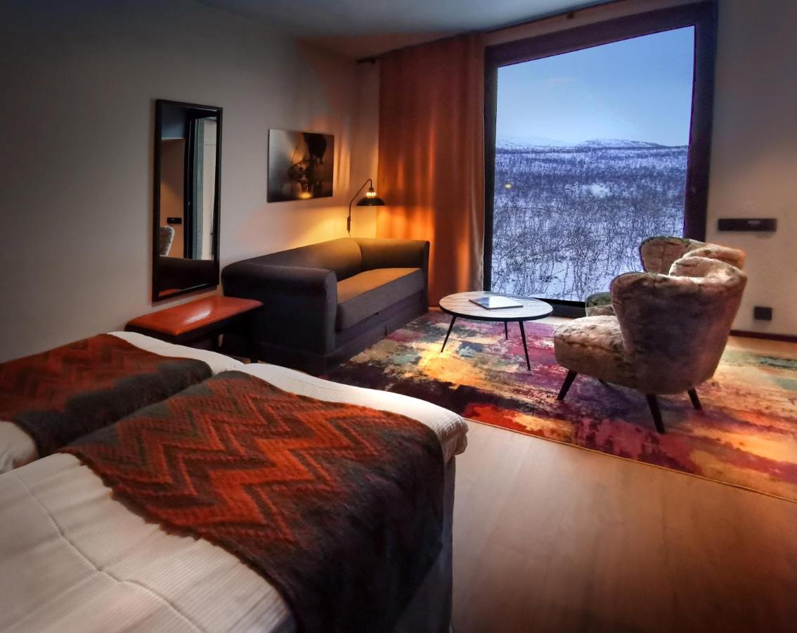Cahkal Hotel Kilpisjärvi Buitenkant foto
