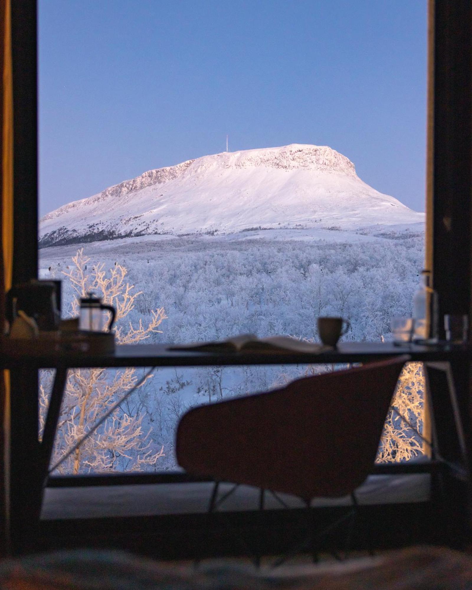 Cahkal Hotel Kilpisjärvi Buitenkant foto