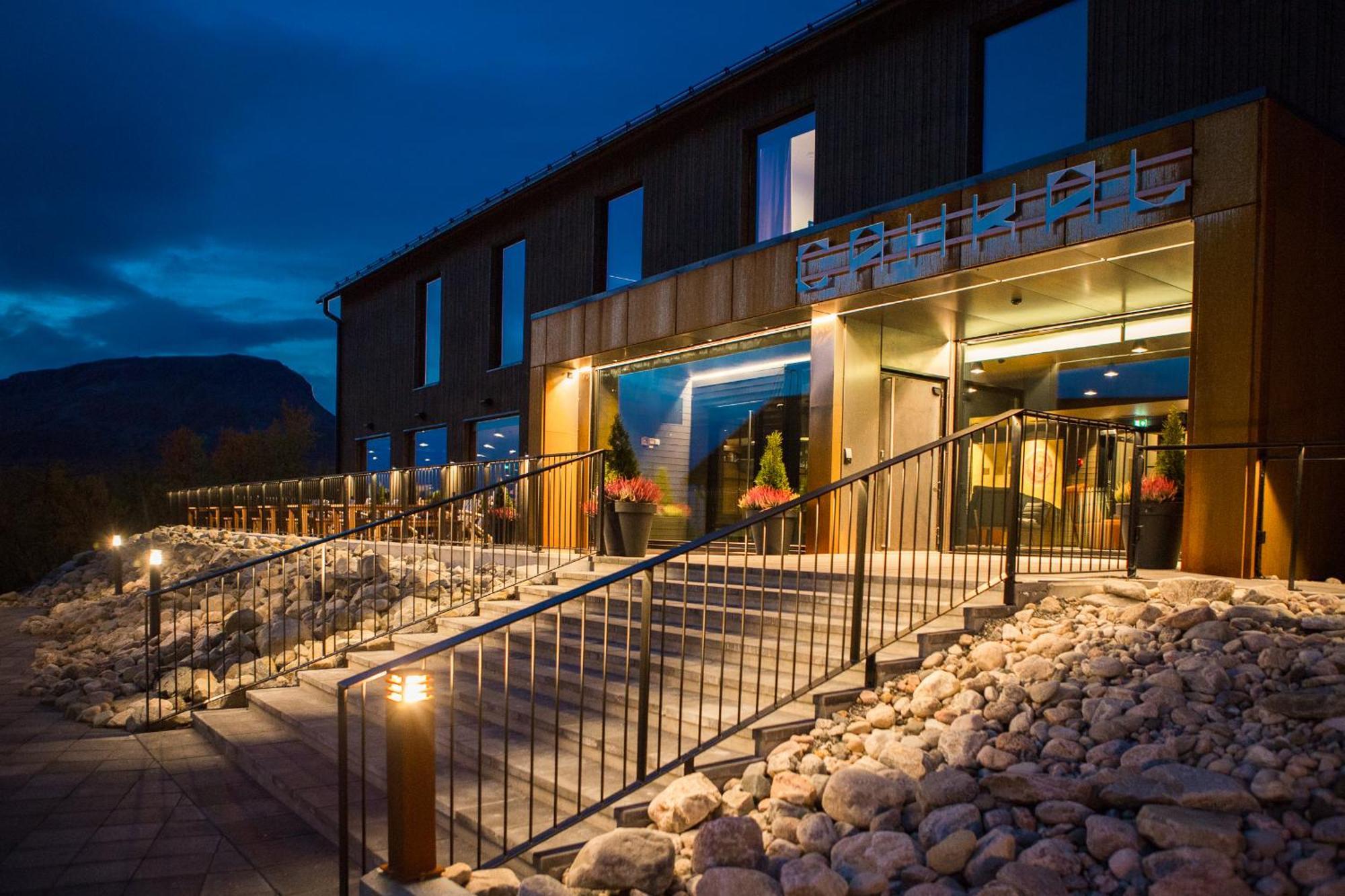 Cahkal Hotel Kilpisjärvi Buitenkant foto